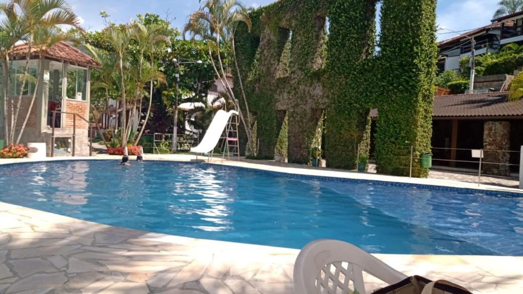 Holiday home Excelente Casa Em Com E Piscina.